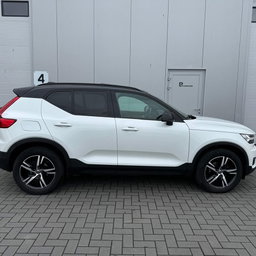 Volvo XC40 2.0 D3 R DESIGN Geartronic
