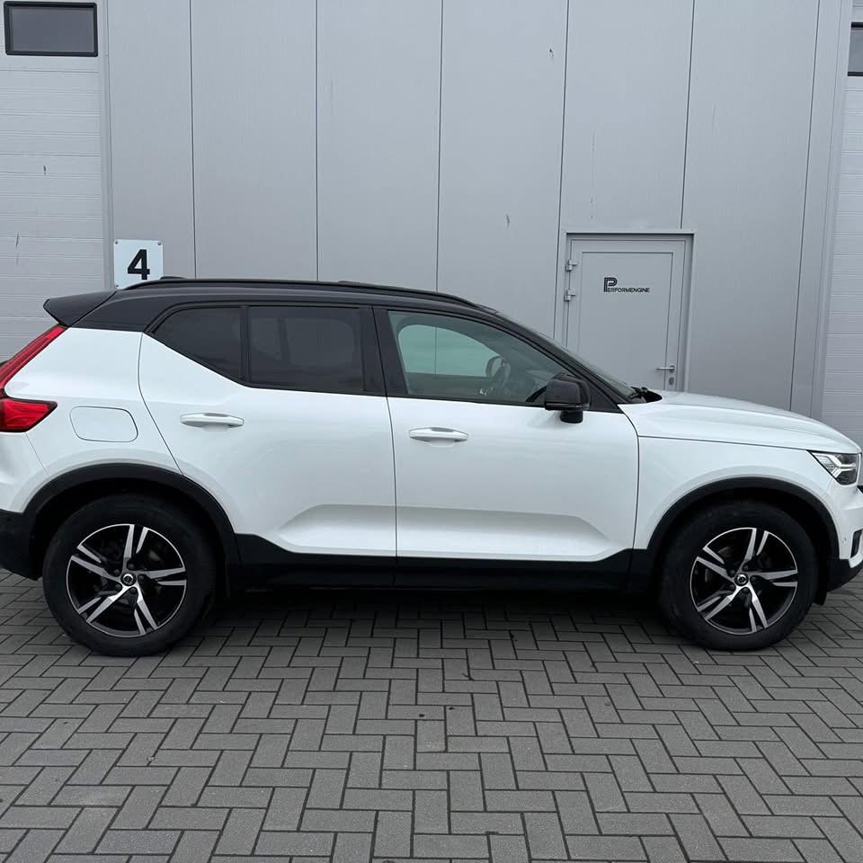 Volvo XC40 2.0 D3 R DESIGN Geartronic_4