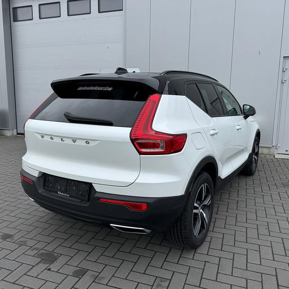 Volvo XC40 2.0 D3 R DESIGN Geartronic_2