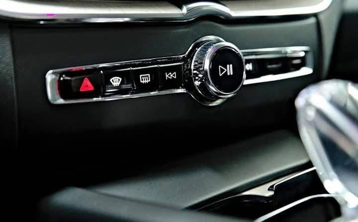 Volvo XC60 II B5 AdBlue AWD 2.0 2020_14