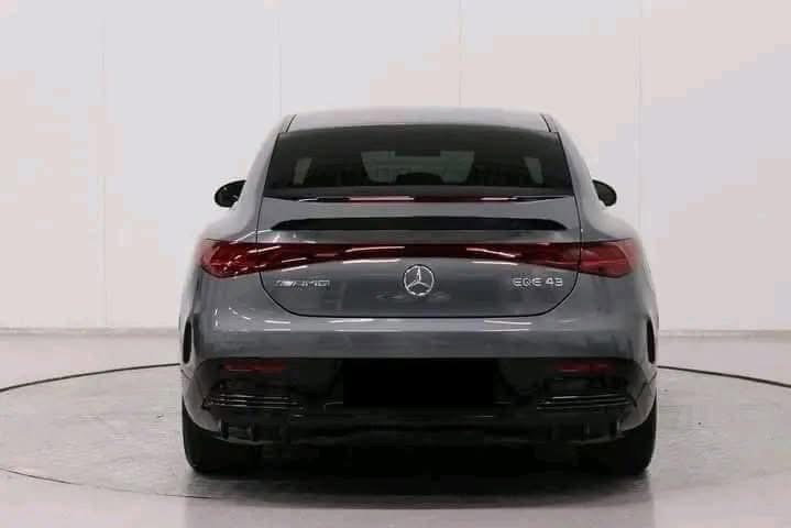Mercedes-Benz EQE 43 4MATIC 2023_3