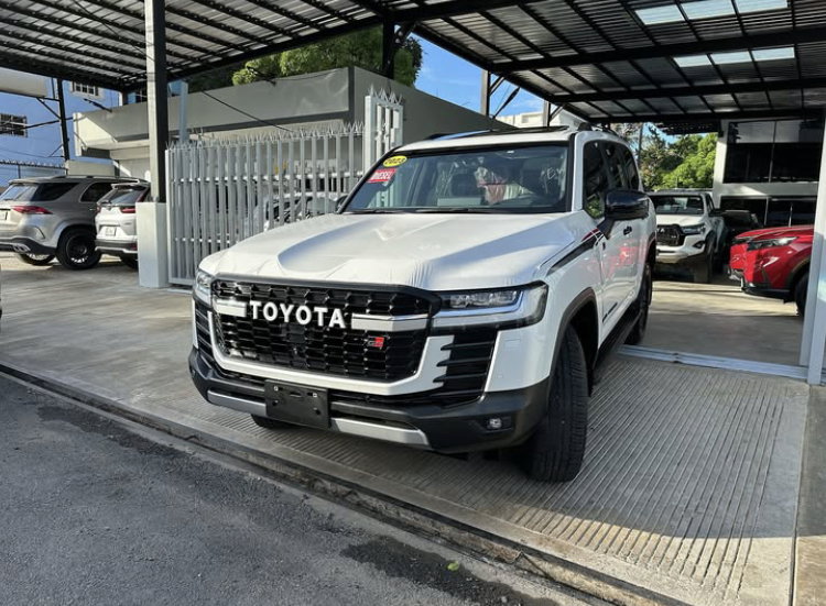 TOYOTA LAND CRUISER GR SPORT TW DIESEL 2023_1