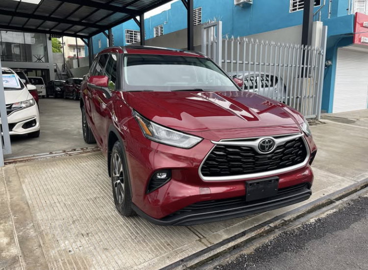 TOYOTA HIGHLANDER XLE AWD 2020 _2