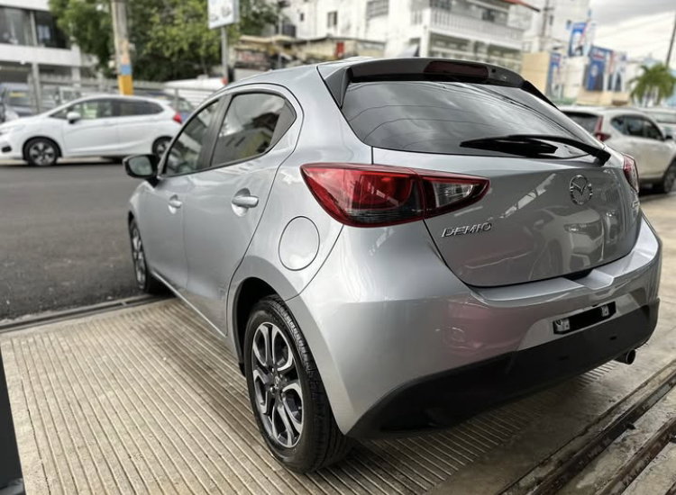 Mazda Demio Touring 2018_3