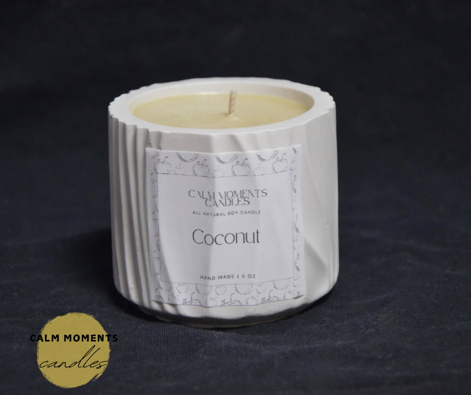 Minimalistic scented coconut soywax candle_1