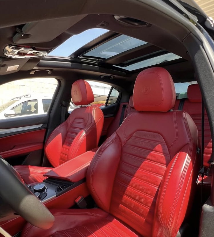 Alfa Romeo Stelvio Veloce Q4 2019_1