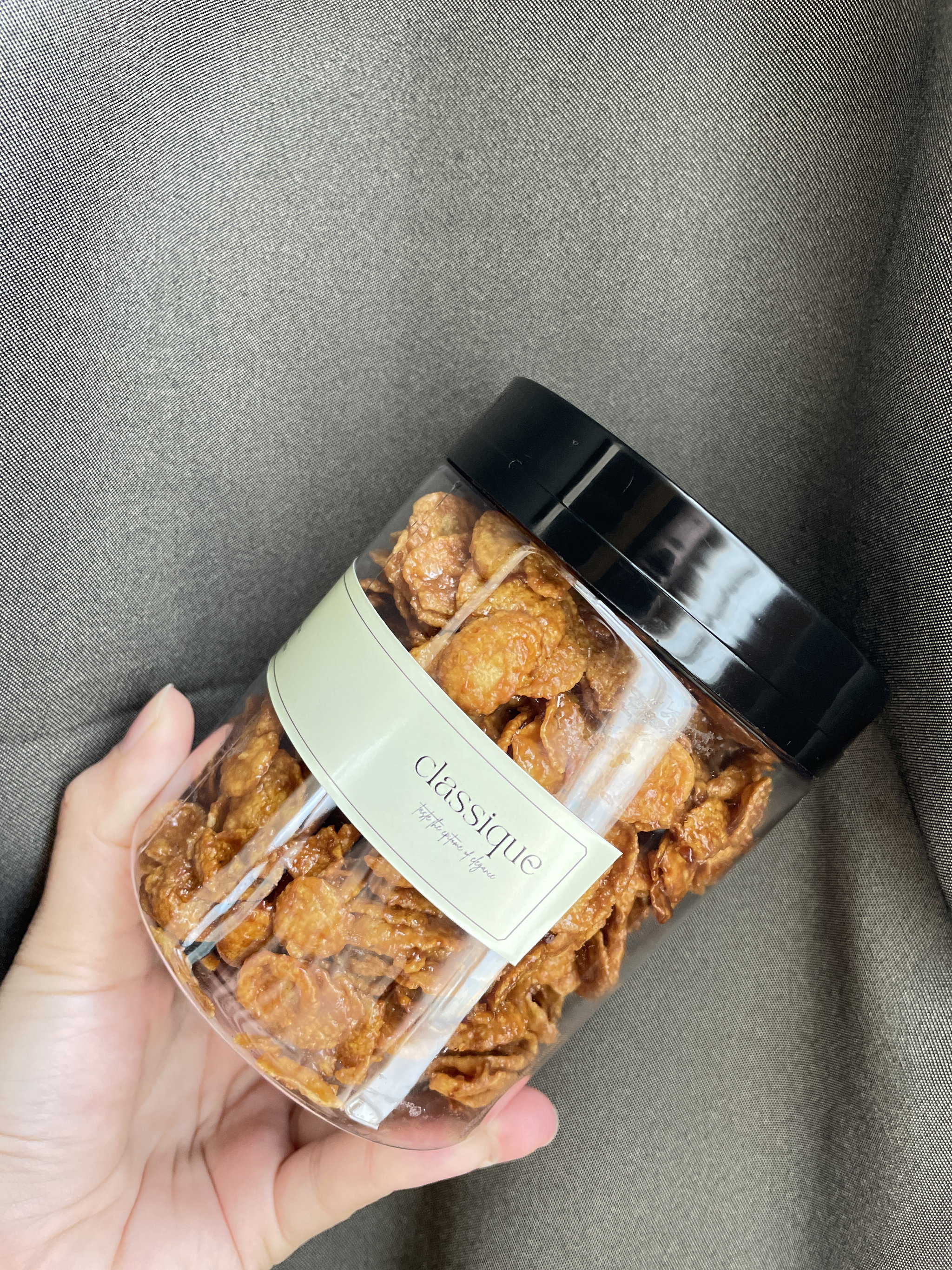 CARAMEL CORNFLAKES AFFAIR_0
