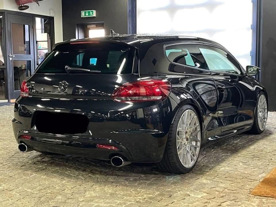 Volkswagen Scirocco R 2.0 265 CV 2011_3