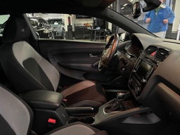 Volkswagen Scirocco R 2.0 265 CV 2011