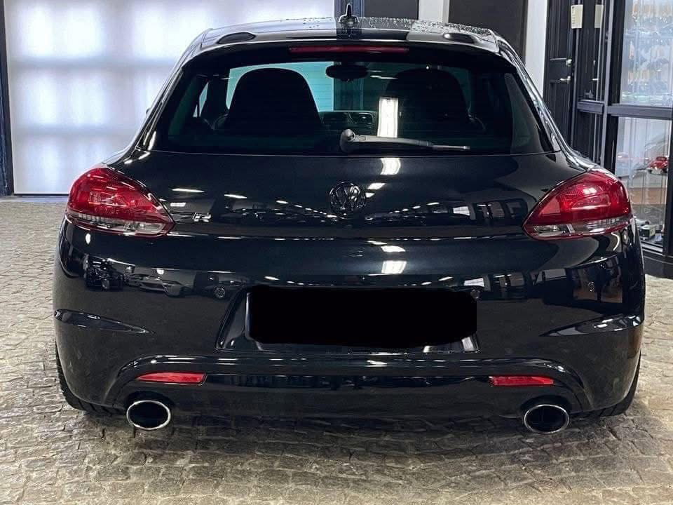 Volkswagen Scirocco R 2.0 265 CV 2011_4