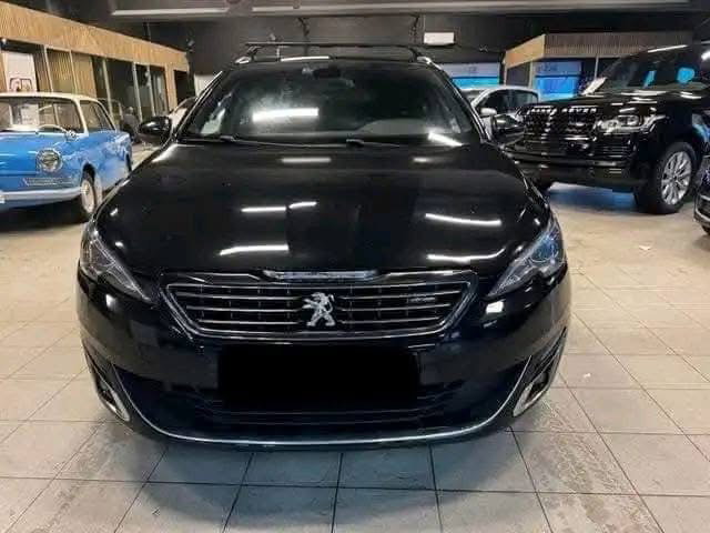 Peugeot 308 SW / 2015