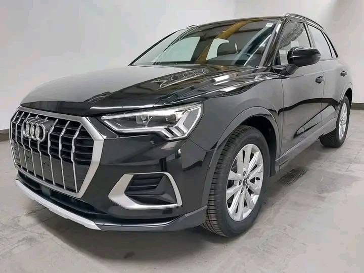 Audi Q3 / 2022_3