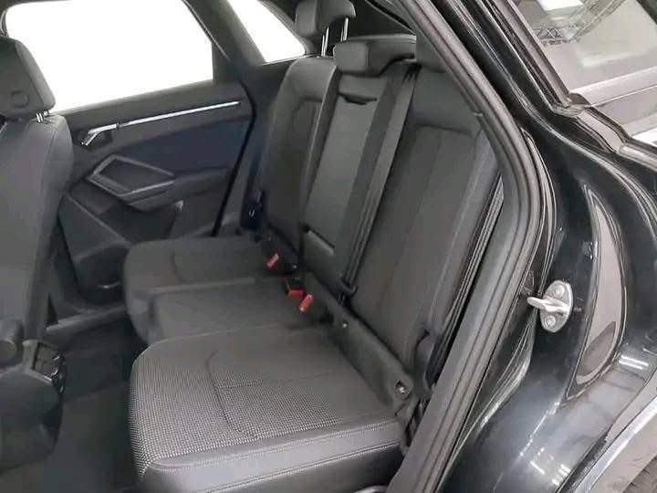 Audi Q3 / 2022_6