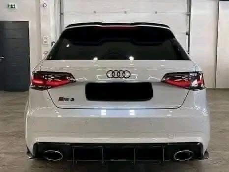 Audi RS3 / 2016