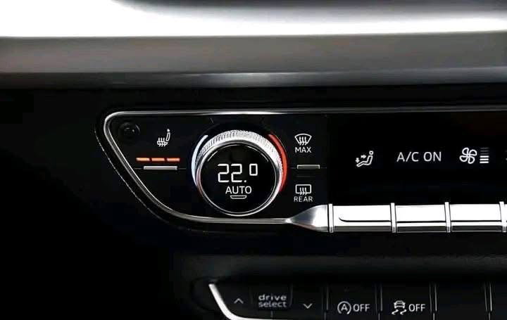 Audi Q5 /2020_6
