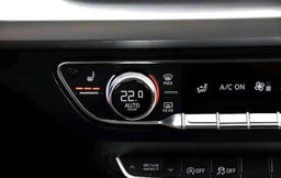 Audi Q5 /2020