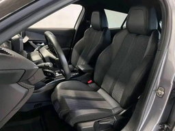 Peugeot 2008  / 2021 
