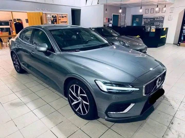 Volvo S60 T8 / 2020