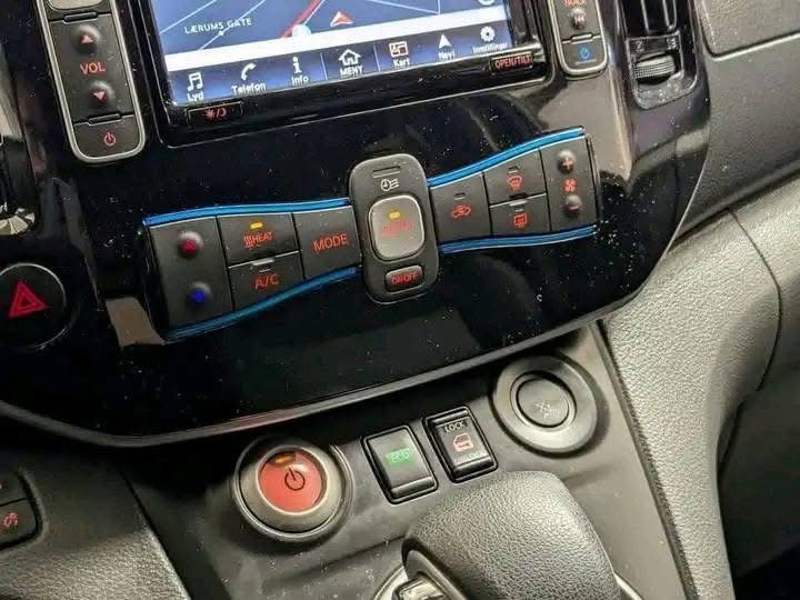 Nissan e-NV200 / 2021 _6