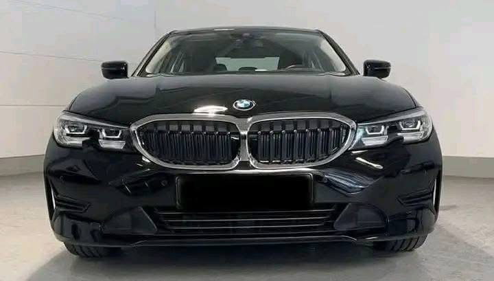 BMW 318i / 2021