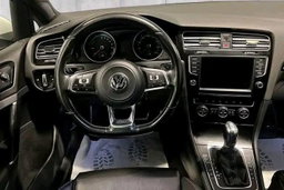 Volkswagen Golf GTE / 2015 