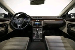 Volkswagen Passat CC / 2013