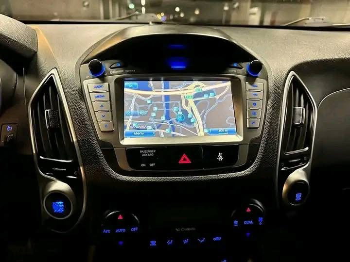 Hyundai ix35 / 2010_4