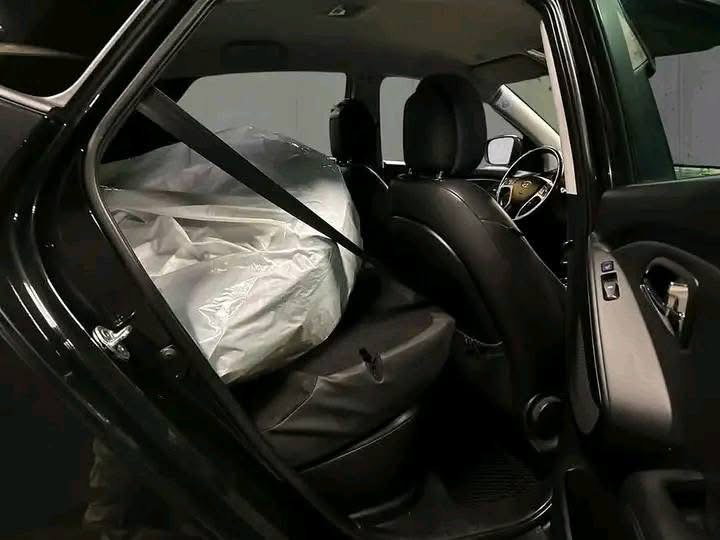 Hyundai ix35 / 2010_9