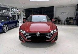Volkswagen Arteon / 2021