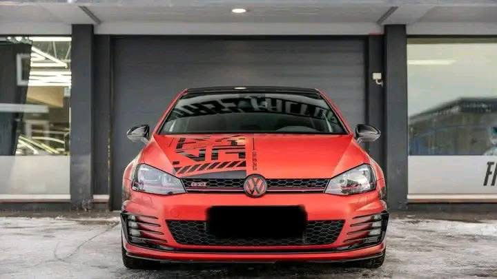 Volkswagen Golf / 2013
