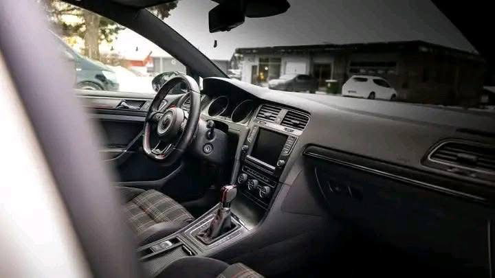 Volkswagen Golf / 2013 _5
