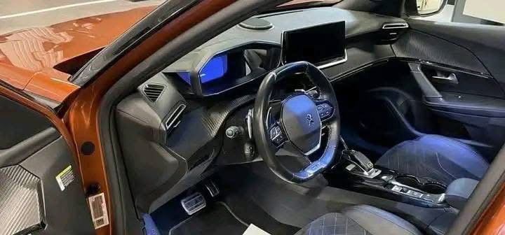 Peugeot 2008 GT/ 2020_4