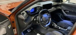 Peugeot 2008 GT/ 2020