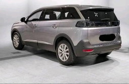 Peugeot 5008 Allure  / 2021
