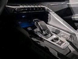 Peugeot 5008 Allure  / 2021