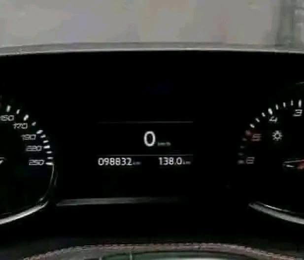 Peugeot 308 / 2015 _6