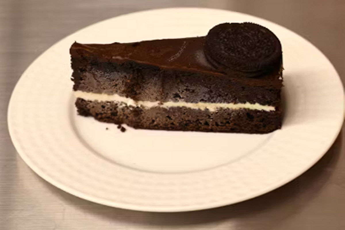 Oreo and Cream Cake_0