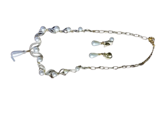 Fashion Necklace with Matching Earings_12