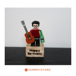 Minifigure on stand