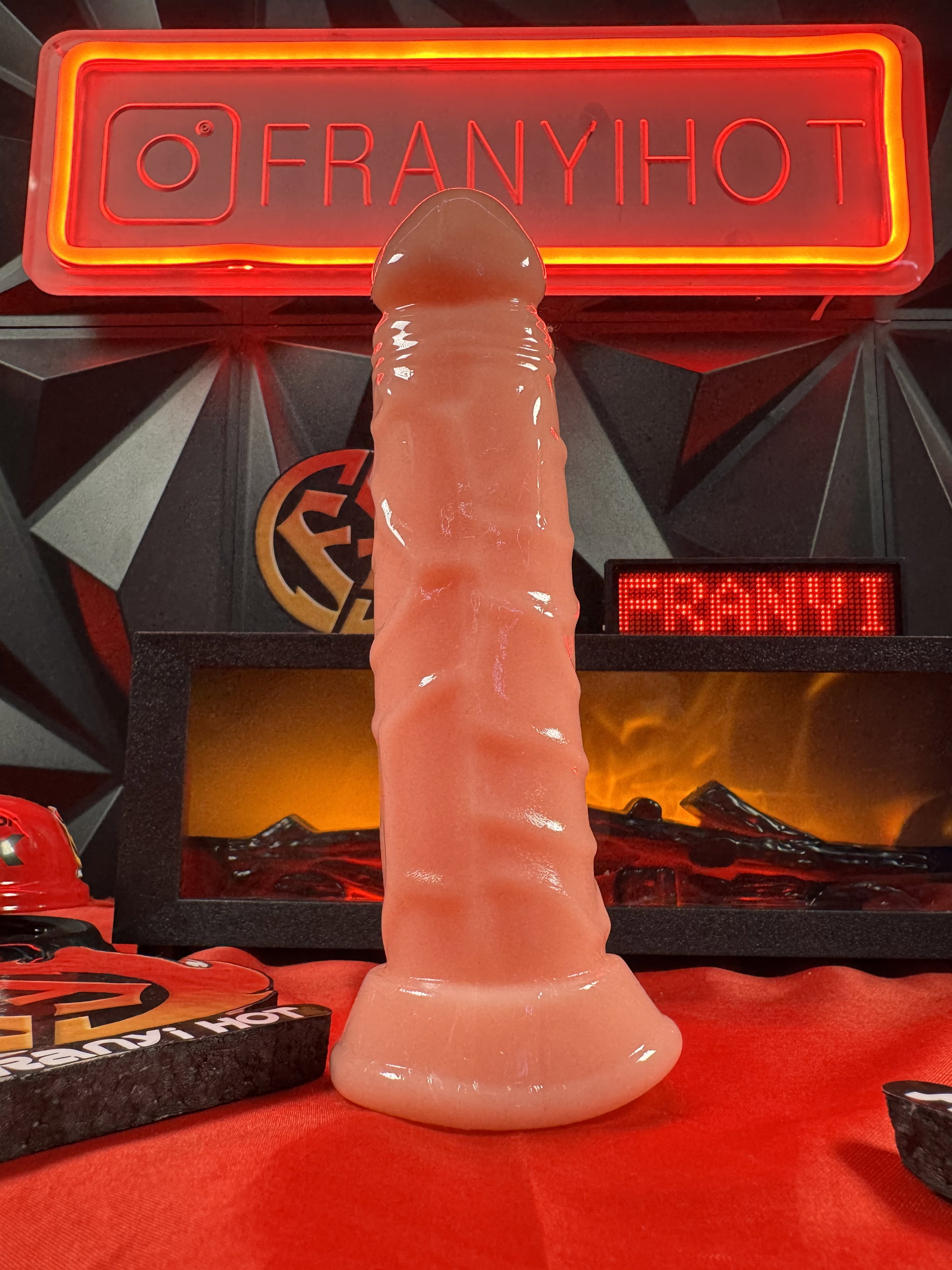 PENE COLOR PIEL _1