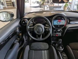 MINI Cooper S / 2024