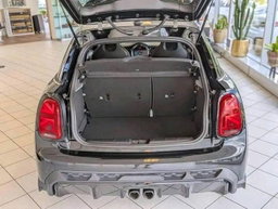 MINI Cooper S / 2024