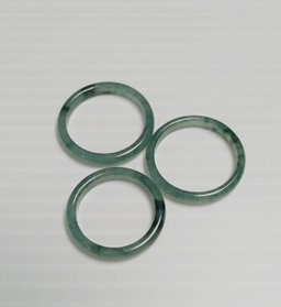 JADEITE  RING 