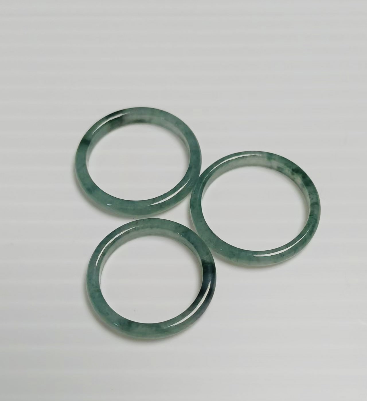 JADEITE  RING 
