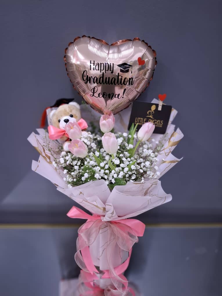 Tulips Bouquet - Small Grad Set