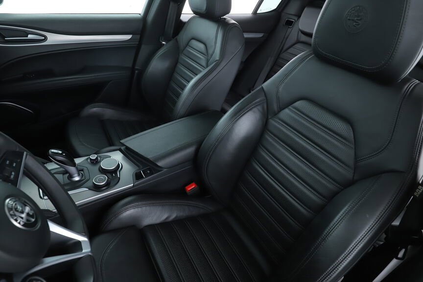 Alfa Roméo Stelvio 2019_8