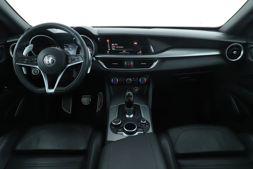 Alfa Roméo Stelvio 2019_10