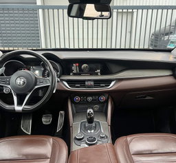 Alfa Romeo Stelvio Q4 210 Super - 2018
