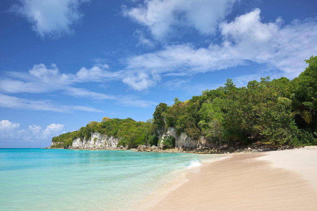 Découvrir Marie Galante avec les pieds dans l'eau_0