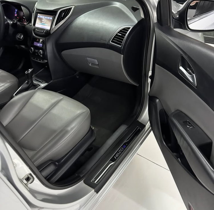 Hyundai HB20 Berline Premium 1.6 Flex_8